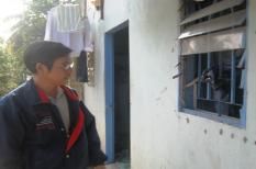 Trộm viếng thăm sinh viên cuối năm